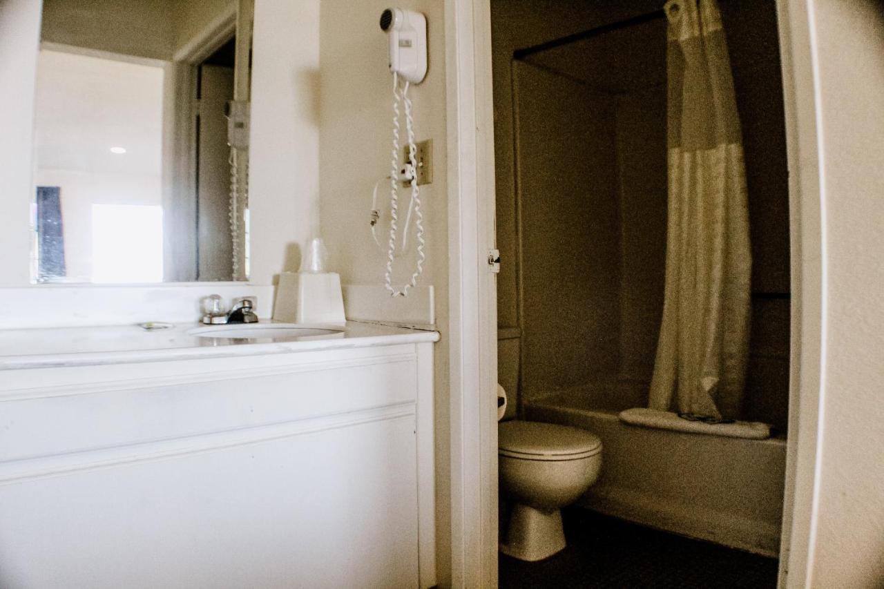 Devonshire Inn Motel Rosamond Екстериор снимка